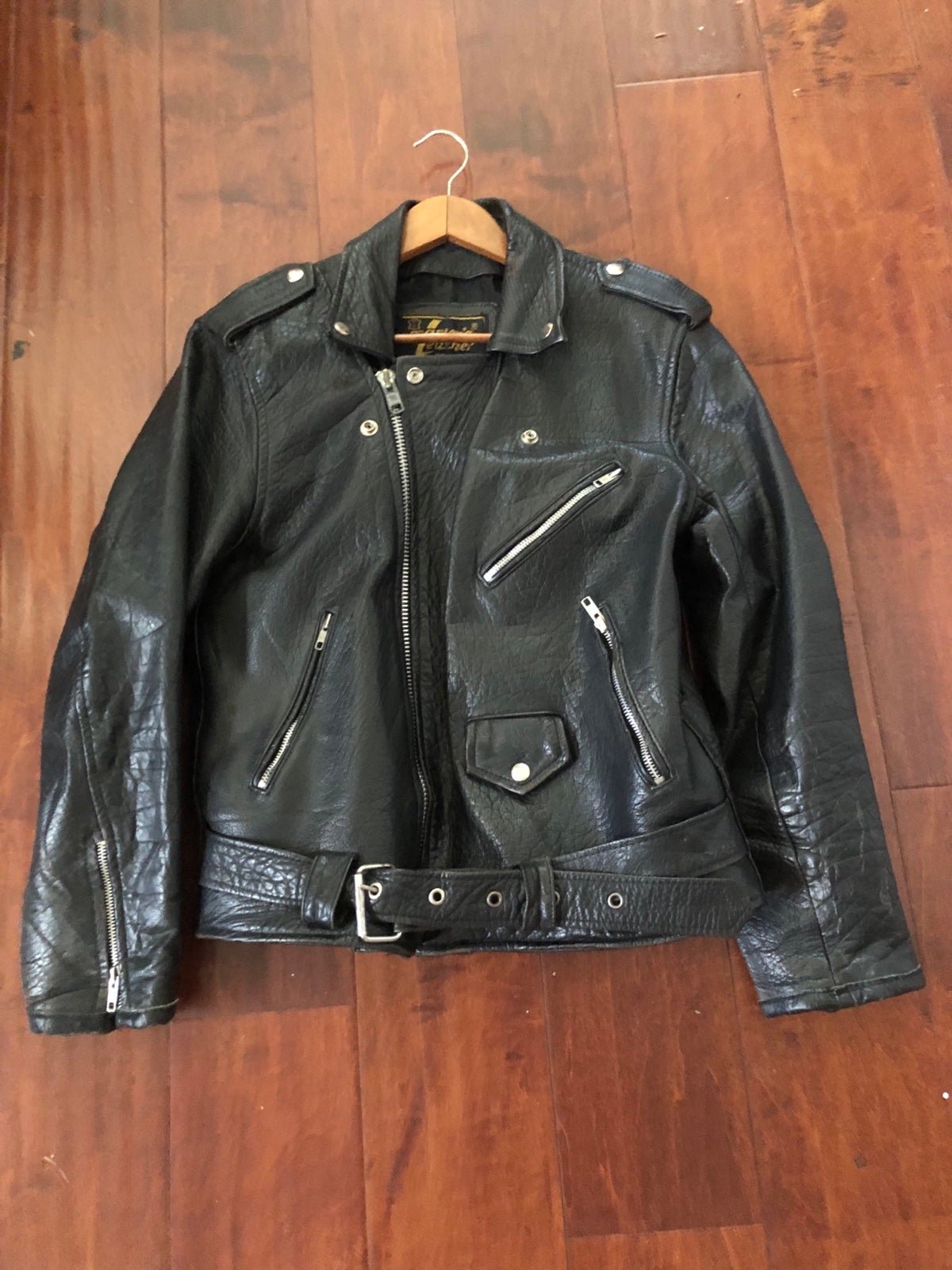 Vintage Master’s Leather Belgium Made Genuine Leather Motorcycle Jacket Size 46
