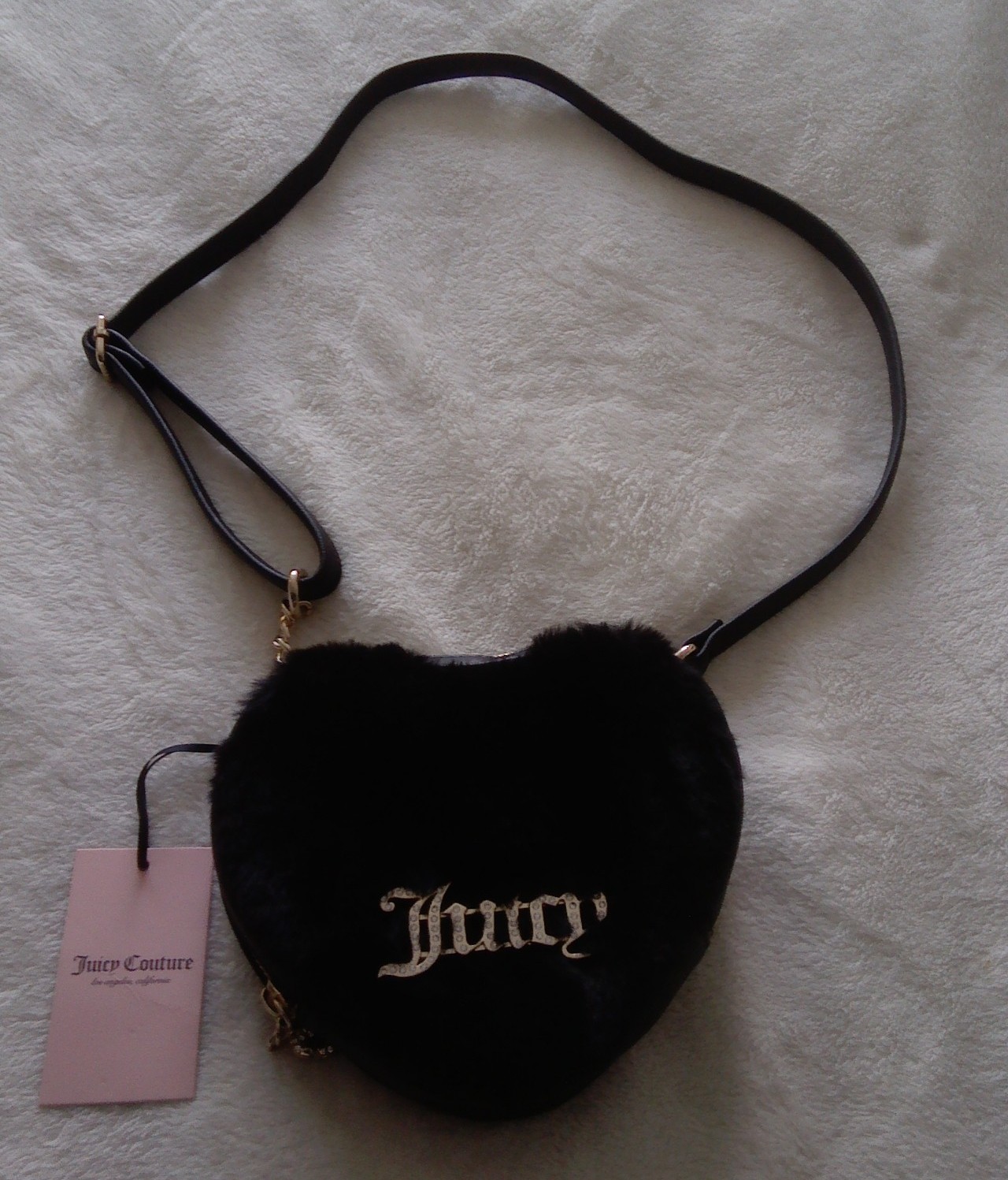 JUICY COUTURE FUZZY HEART CROSSBODY WITH JUICY CHARM! BRAND NEW WITH TAGS!
