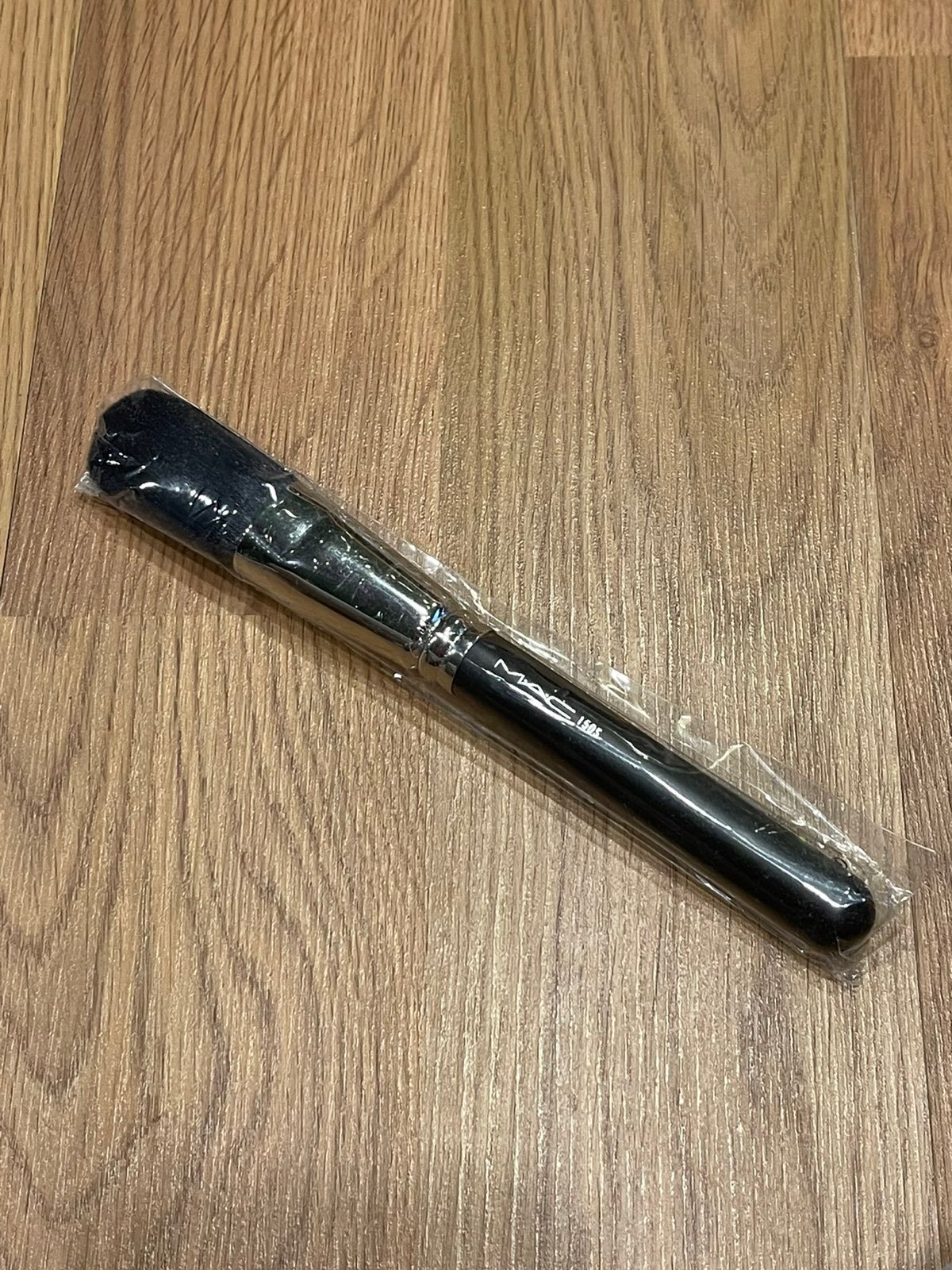 MAC 150S Synthetic Large Powder Brush