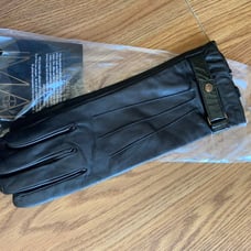 Leather gloves