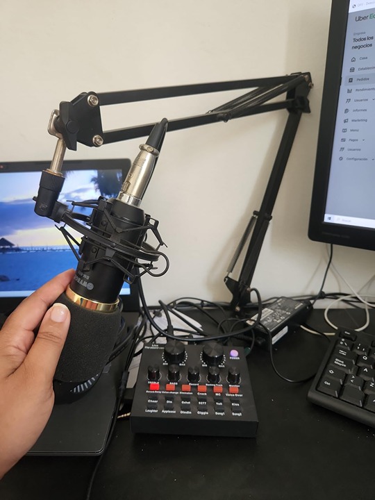 Podcast Equipment Bundle, BM-800 Recording Studio Package with Voice Changer