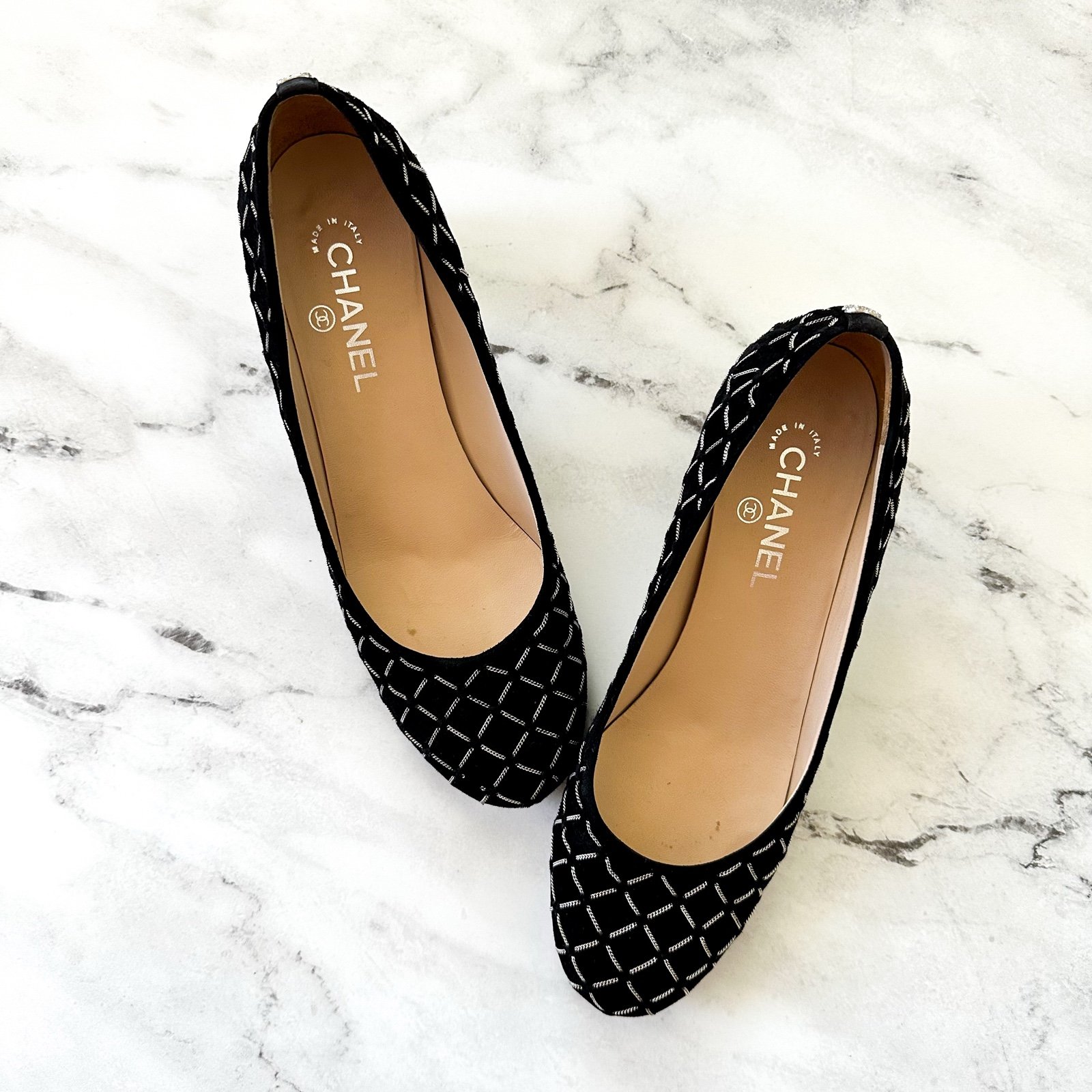 Chanel Black CC Logo Silver Micro-Chain Quilted Suede Pumps, sz 42/11.5