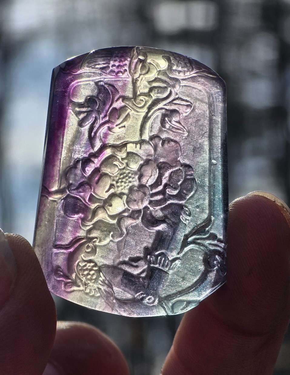 TOP-QUALITY!♡ GORGEOUS Transparent Rainbow Fluorite 3D Carved Gemstone Pendant!