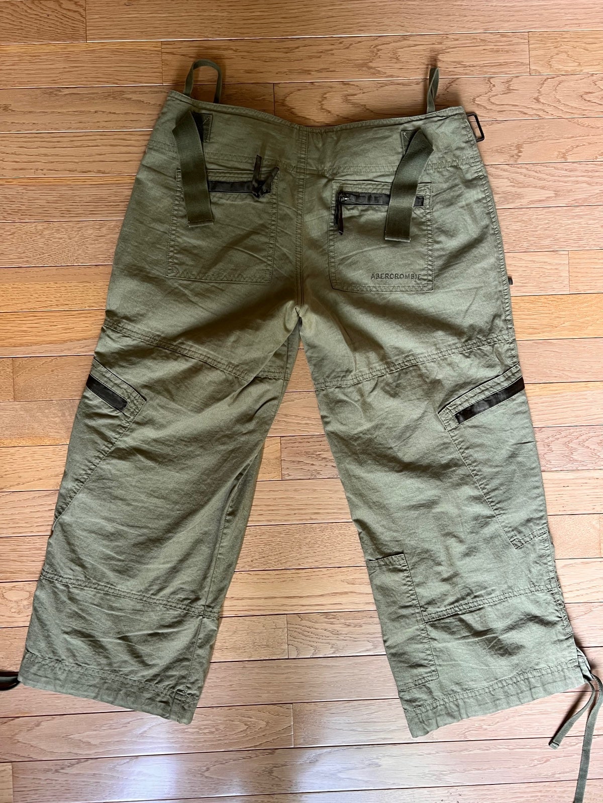 Abercrombie and fitch vintage green y2K adjustable cargo cutoff pants