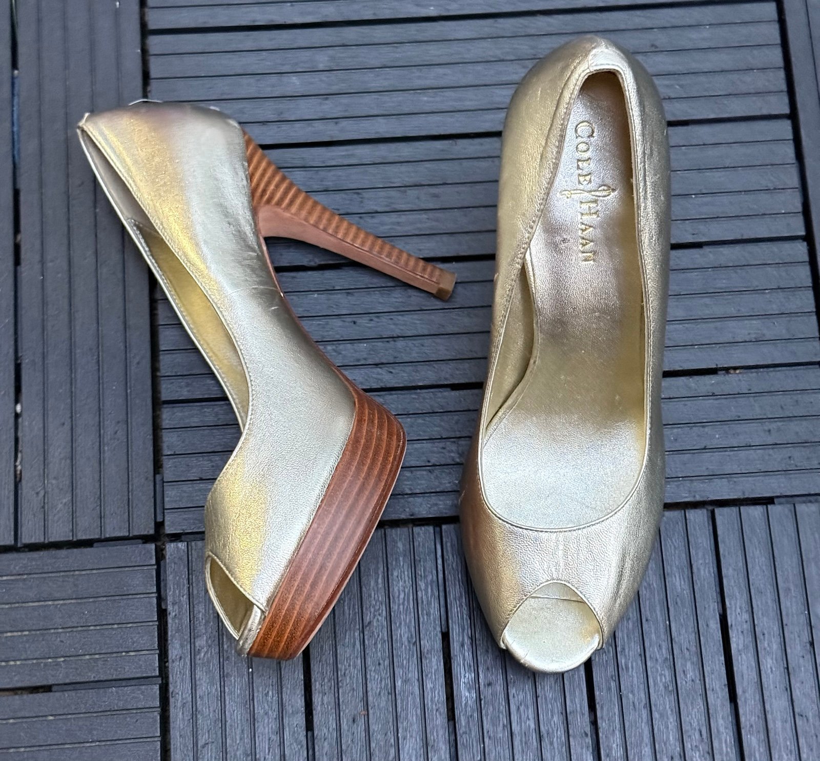 Cole Haan Women's Mariela Air Open Toe Pump Soft Gold Metallic Size 9 B