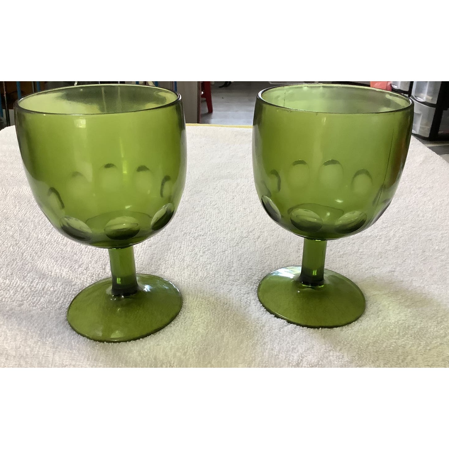 Vintage Set of 2 Green Libbey Glass Hoffman House Goblet