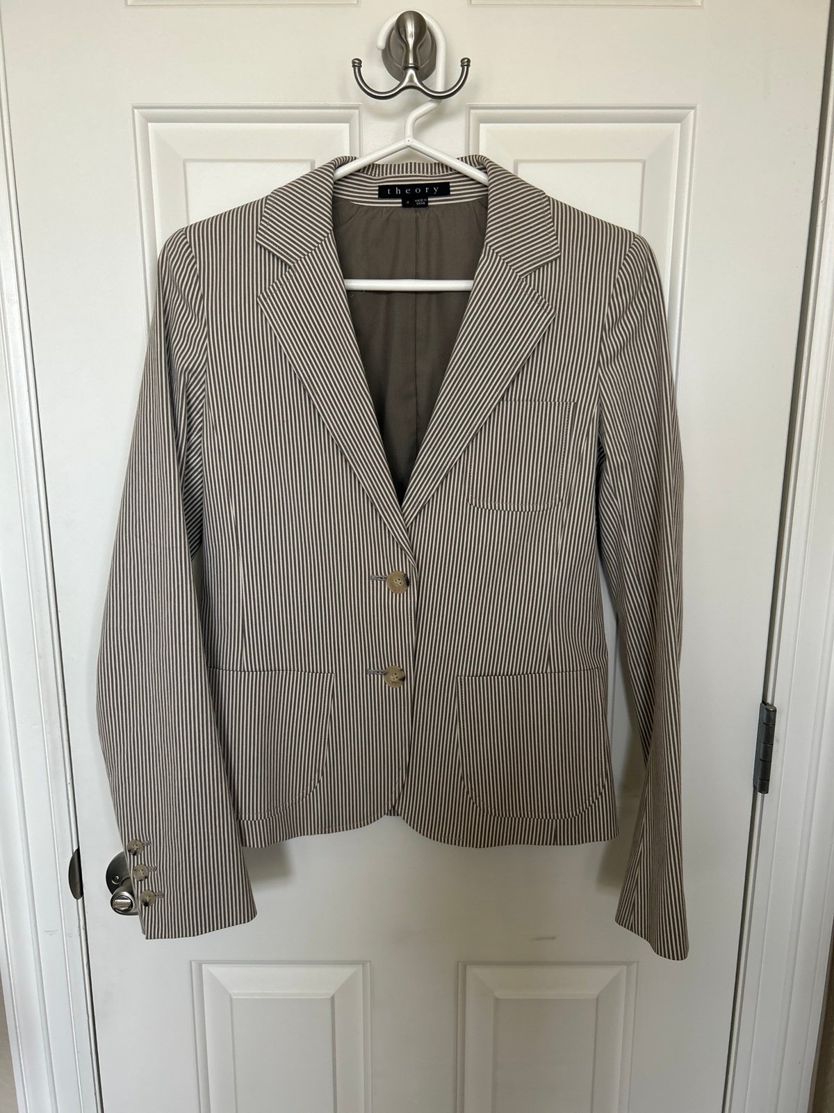 Theory Gingham Blazer in Beige and Cream Strip. Size 4