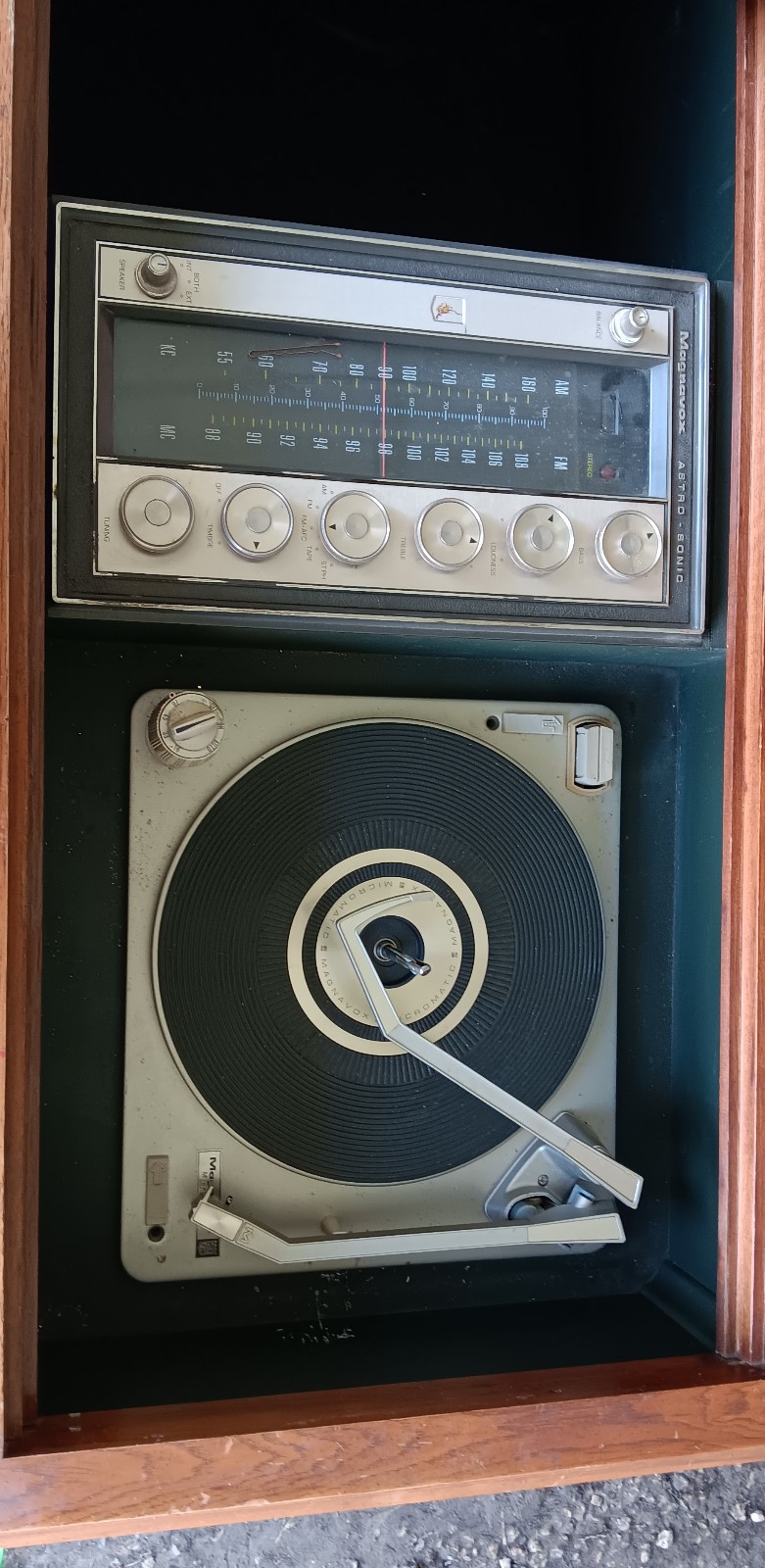 Magnavox Record/ Stereo