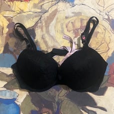 victoria secret push up bra (size: 34C)