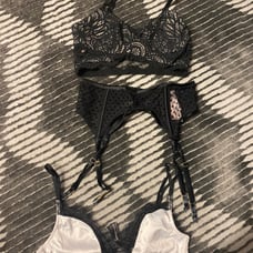 VS Lingerie Lot Womens Small