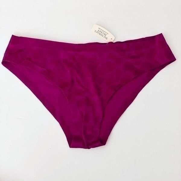 NWT Victoria’s Secret M Vintage Burgundy NO-SHOW LOW-RISE CHEEKY CULOTTE panties