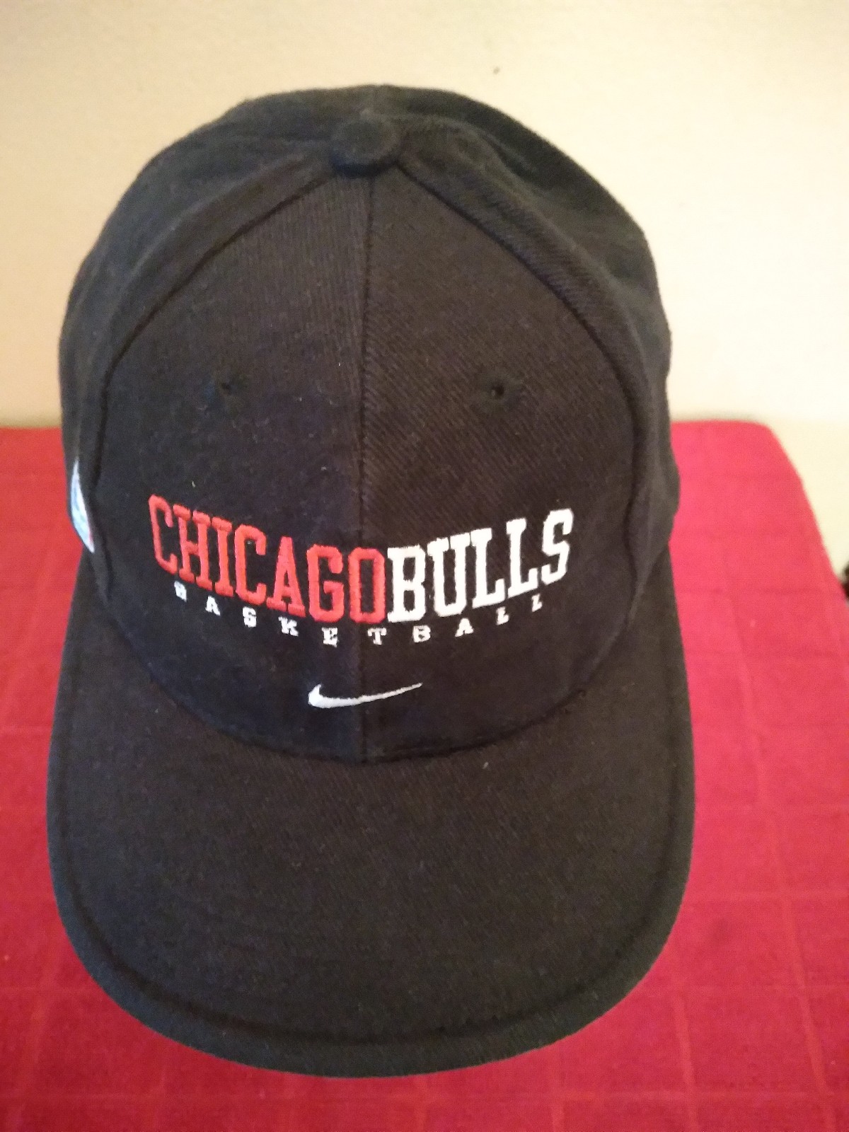Vintage Chicago Bull's NBA Championship Black Cap/hat by Nike!