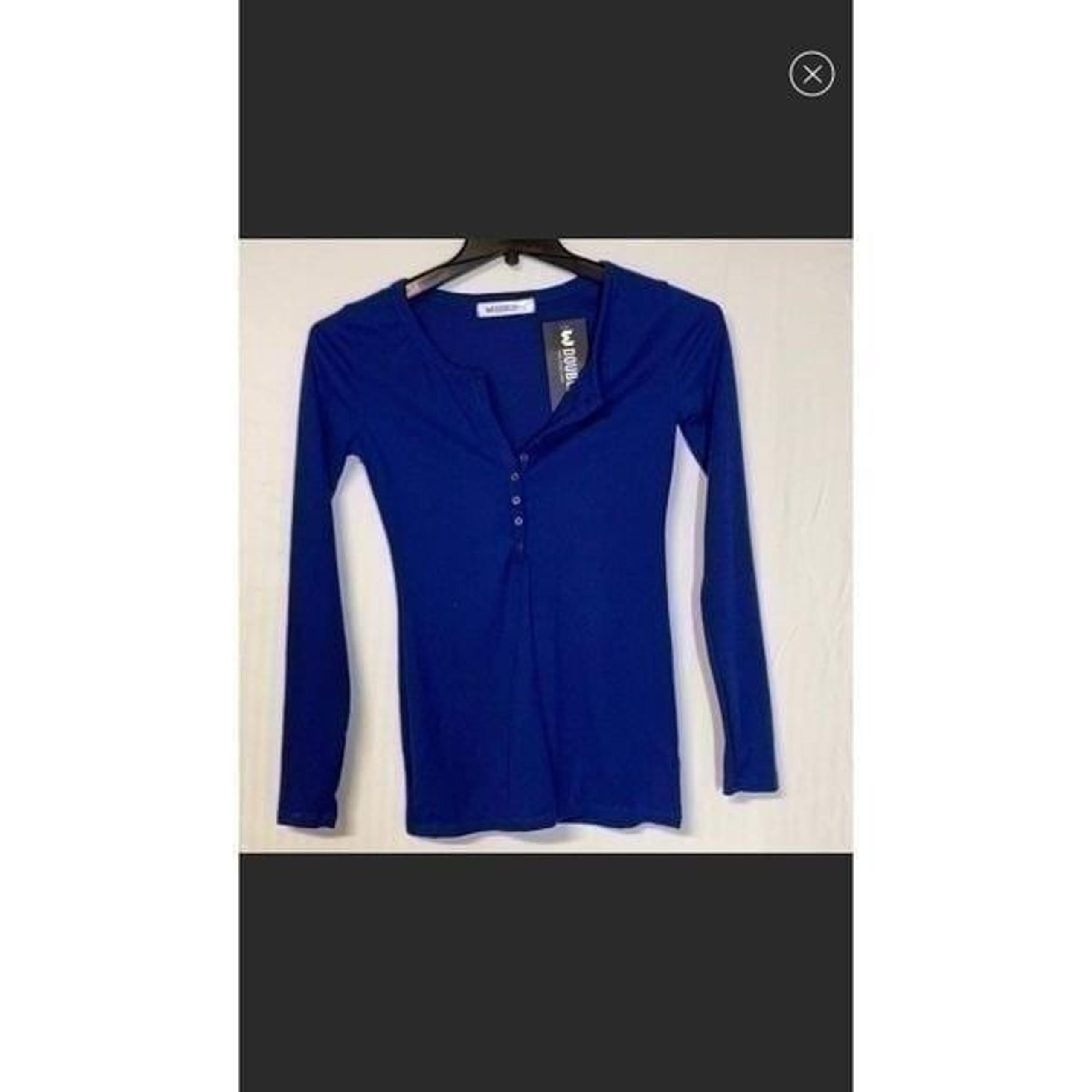 DOUBLJU Women's top, size small, NWT