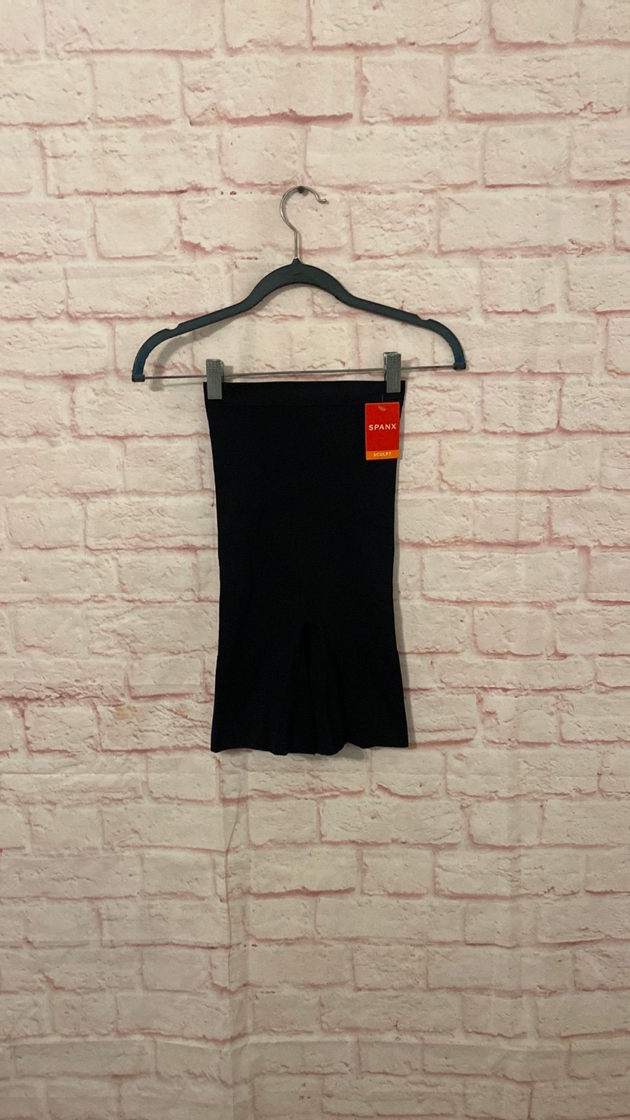 Spanx high waisted mid-thigh shorts