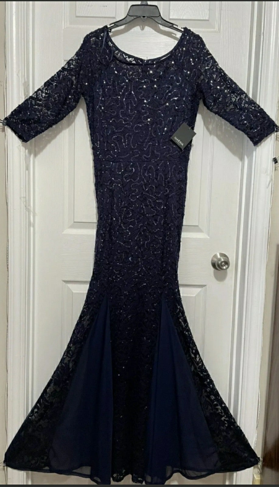 NWT Mariana Women’s 3/4 sleeve Boat Neck Black Lace & Sequin Long Gown Dress: 6