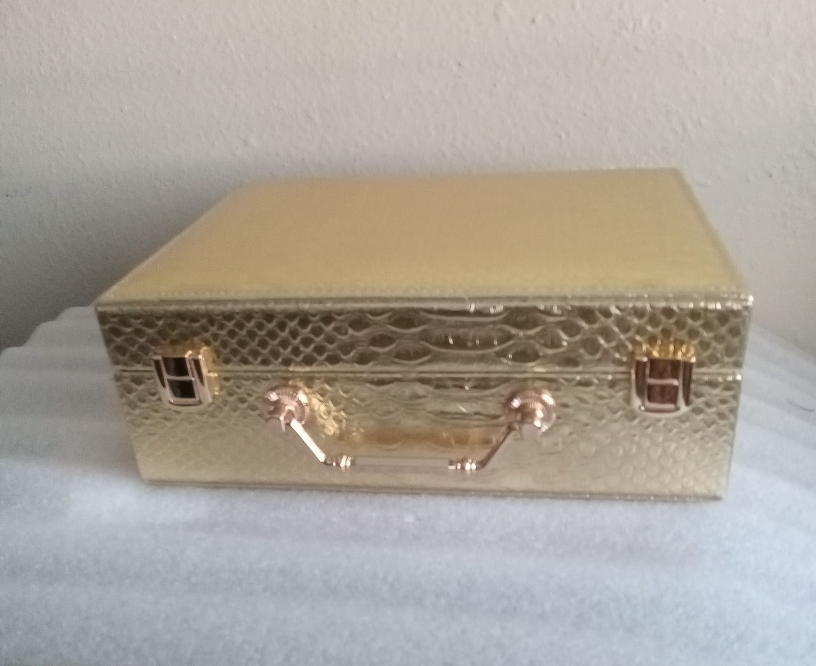 7 Likes Snake Skin Pattern Jewelry Box.