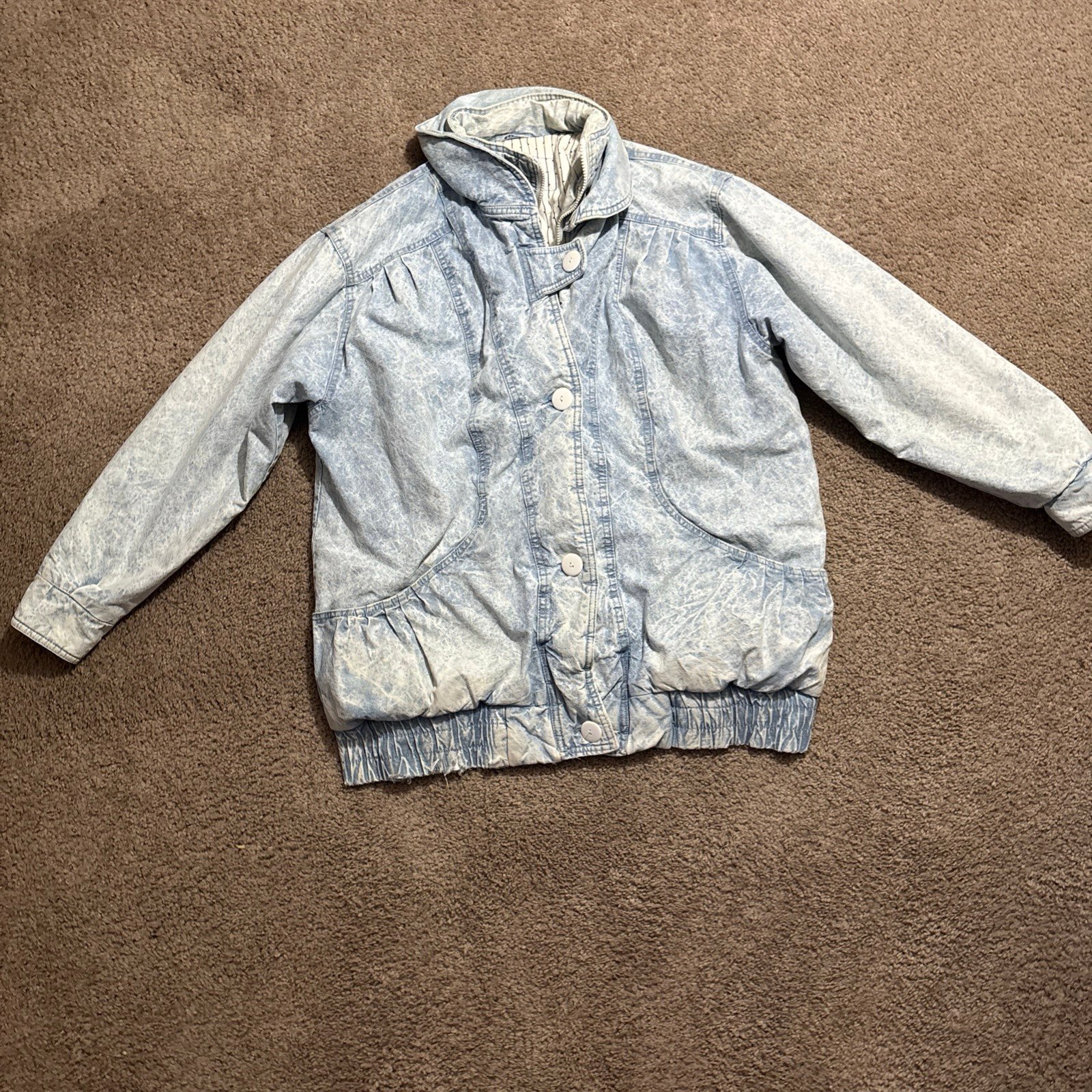 Vintage 1980’s Acid distressed light blue acid wash sz large buttons and zipper