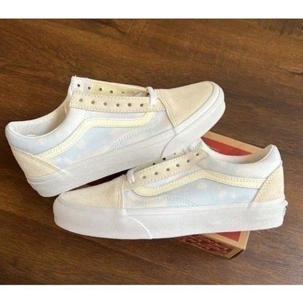 Vans old skool women size6.5 bleach wash ballad blue