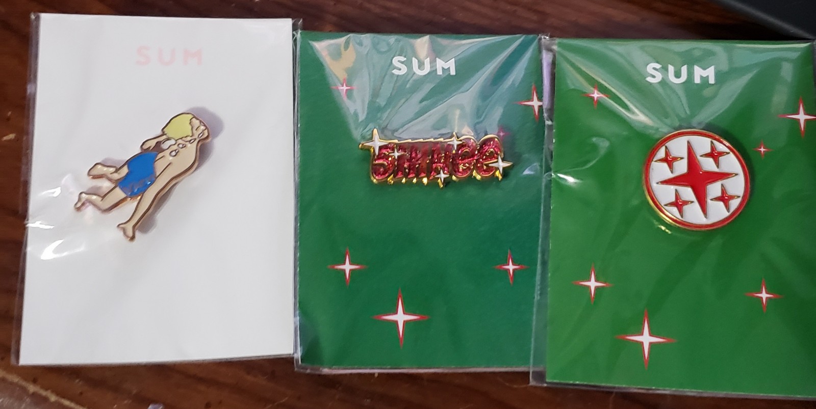 SHINee Official Pin Badges - View - 1 of 1
