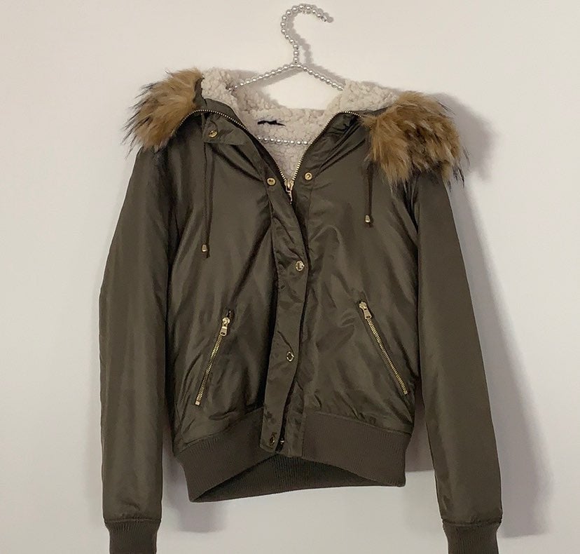 GUESS Puffer Jacket