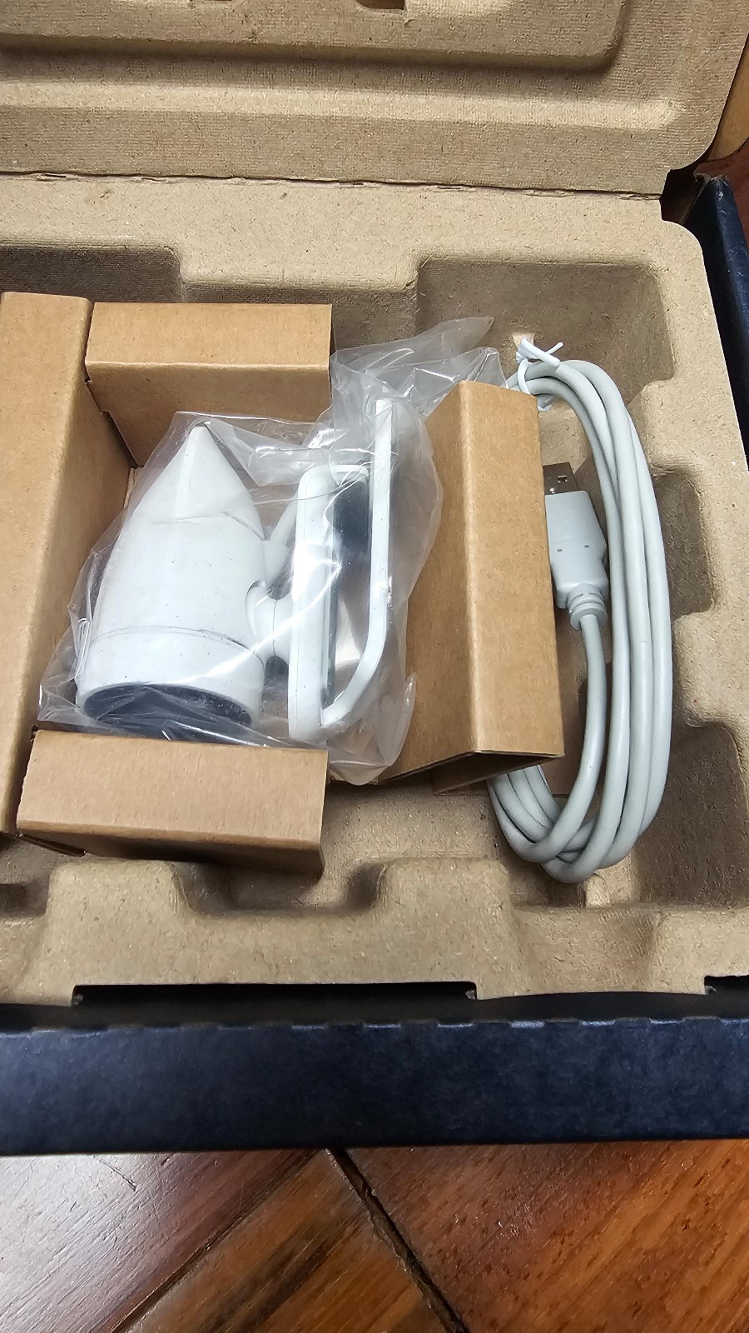 Poly studio p5 usb-a webcam