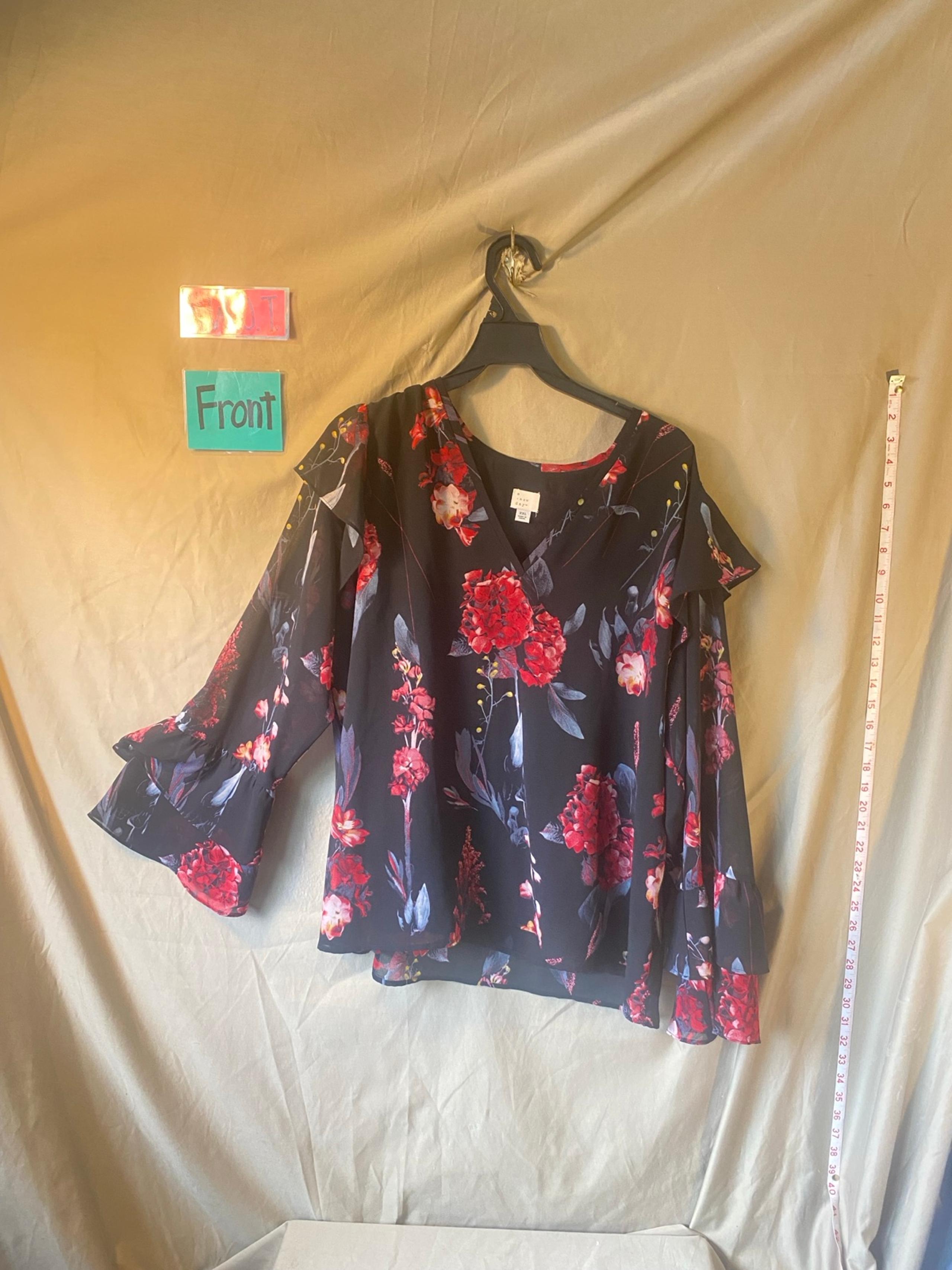 A new day women’s flower blouse size xxl nwot