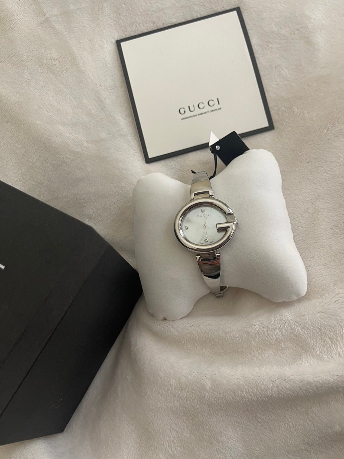 Gucci Guccissima Diamond Mother Of Pearl Watch
