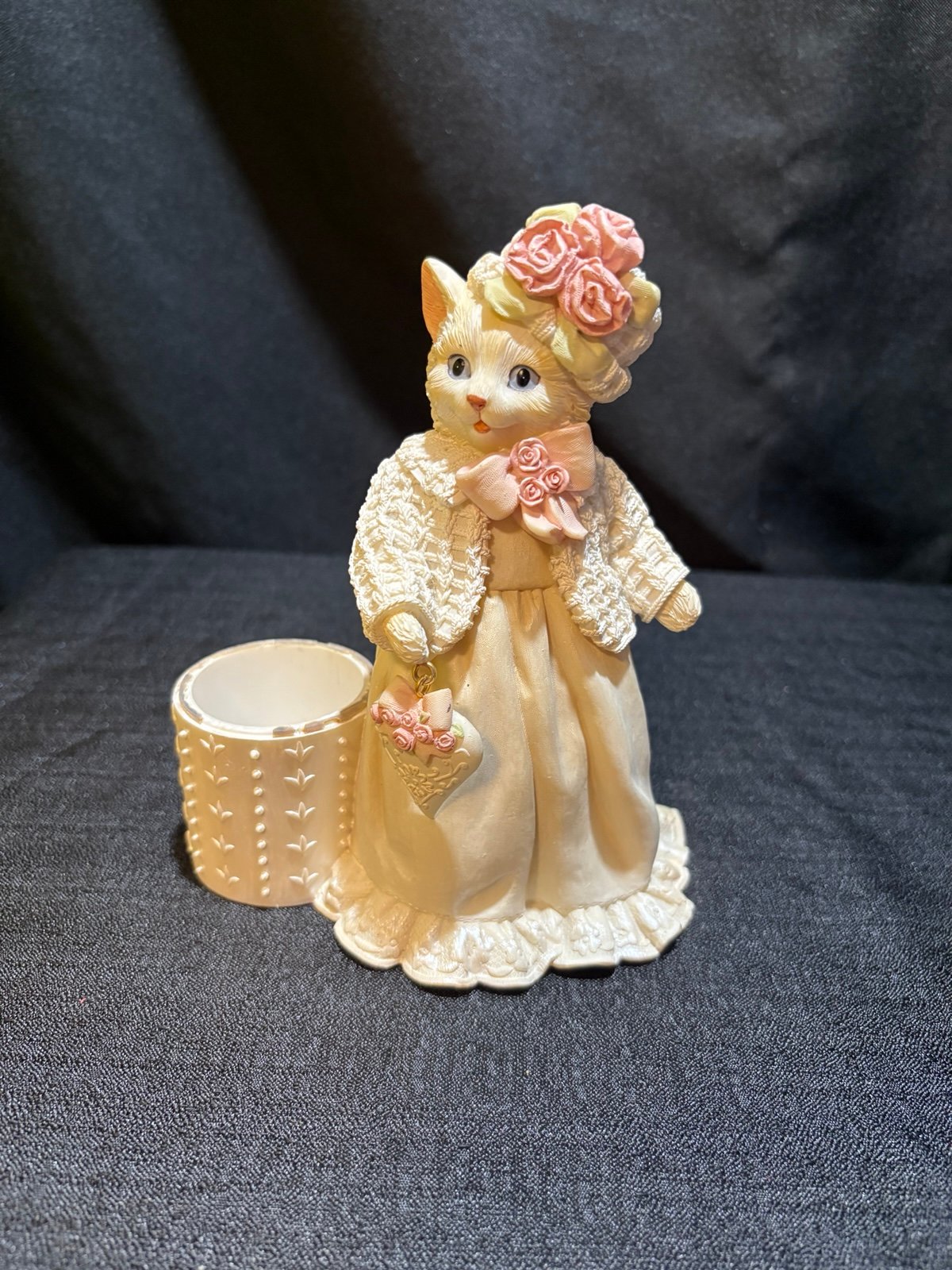 Vintage Heather Hymes Victorian Cat Nip Figurine Trinket Box Missing lid