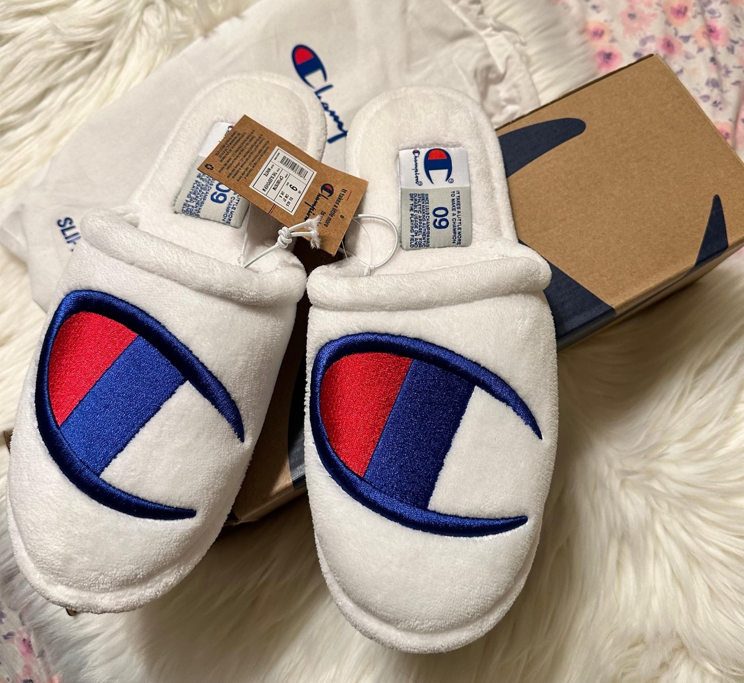 CHAMPION THE SLEEPOVER COZY FUZZY SLIPPERS SLIDES Sandals Mens 9 Sold Out!