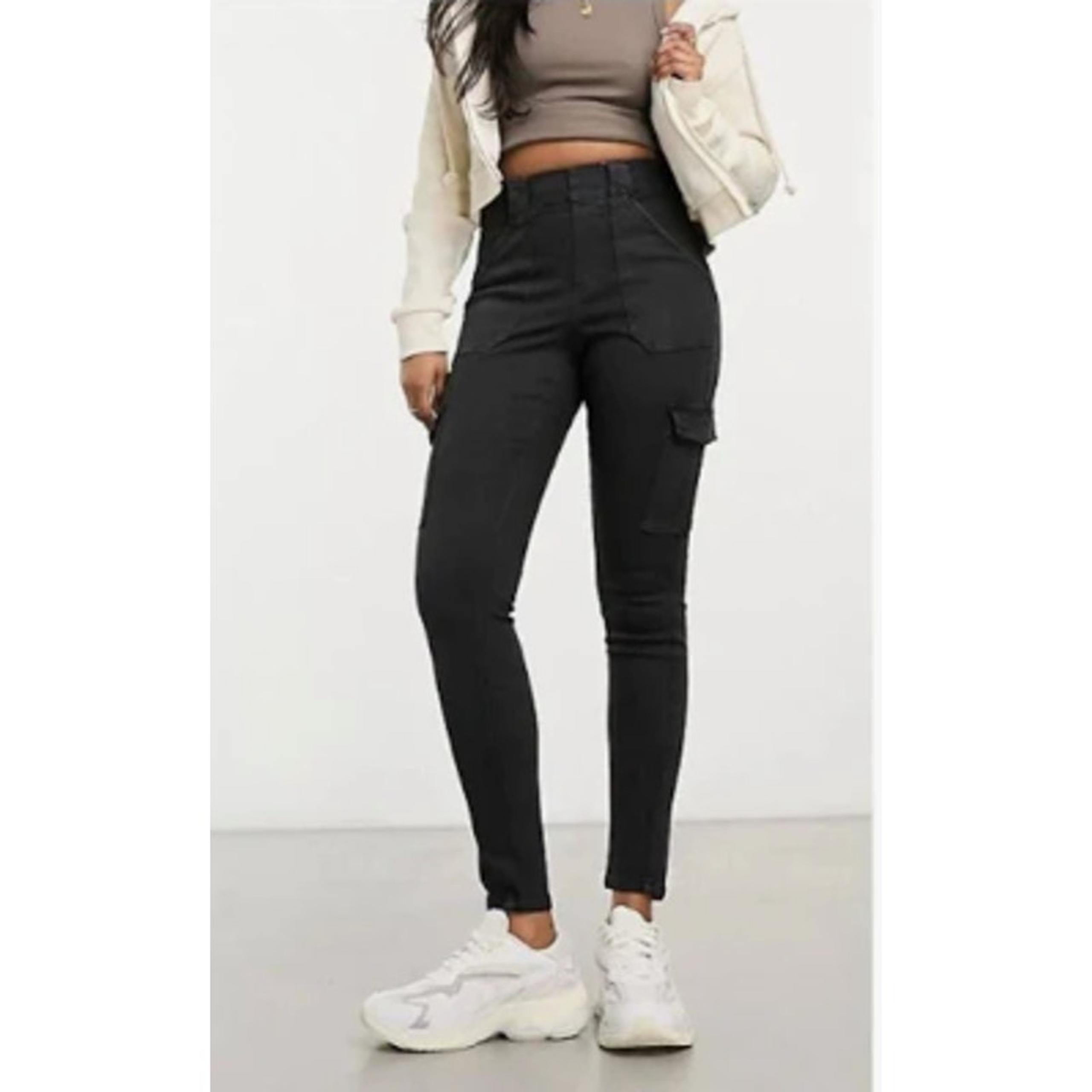 SPANX Women's Twill Ankle Cargo Pants Washed Black