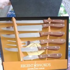 Regent Swords knifes set