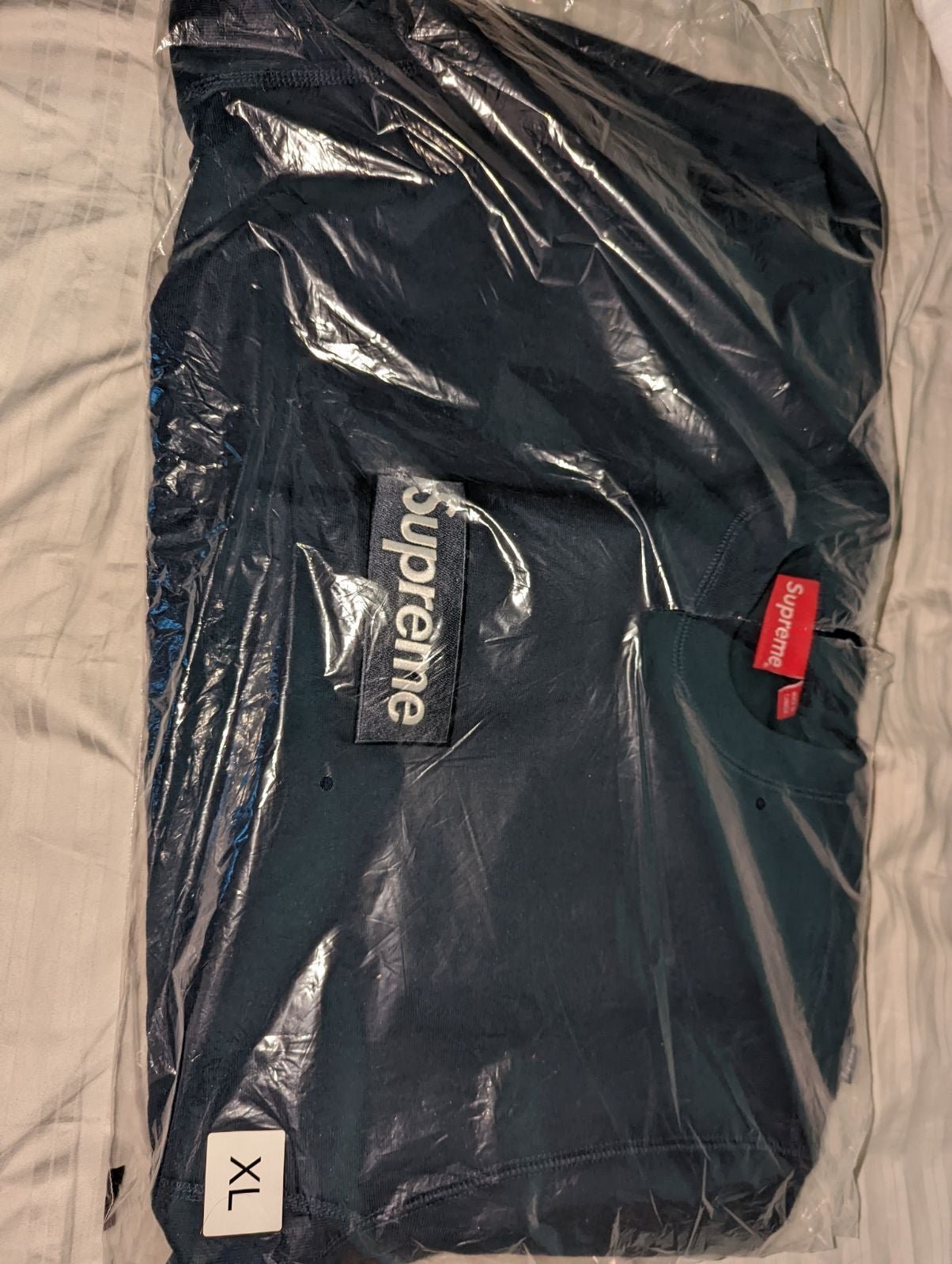 2018 Supreme Box Logo Sweater Navy XL BRAND NEW