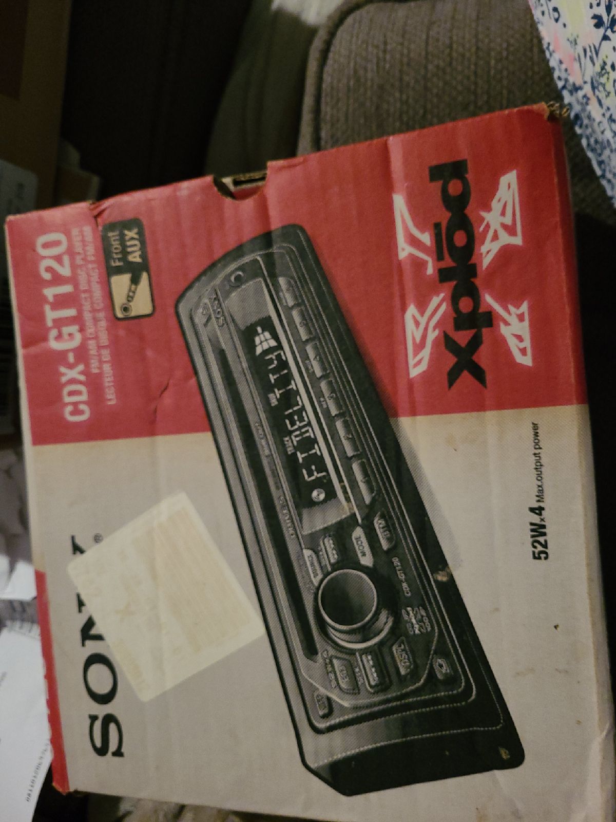 FM/AM Compact Disc Player with remote!