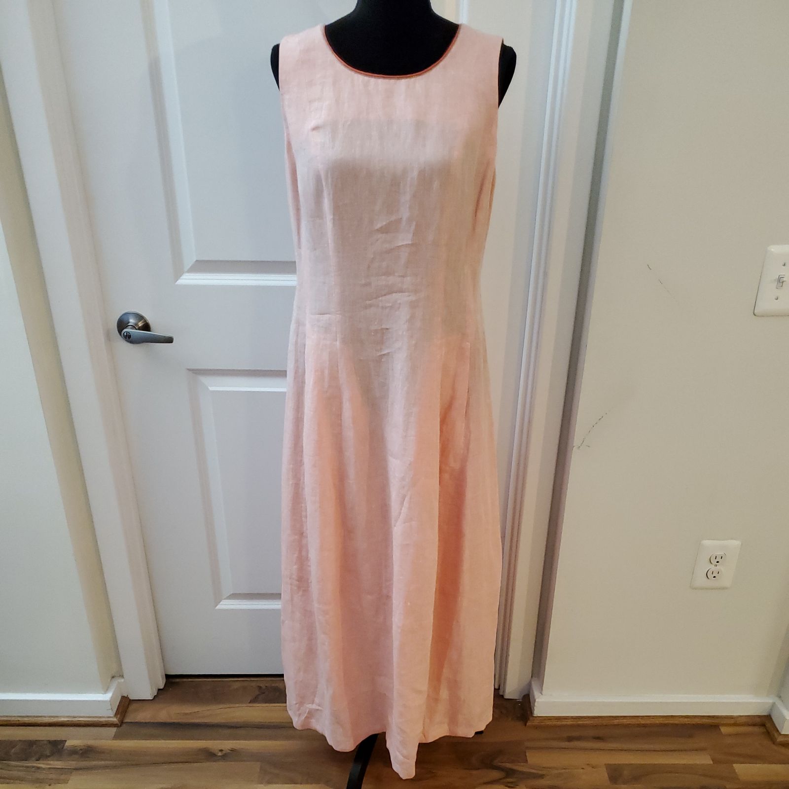 Lafayette 148 bellini melange Linen Maxi Dress. Sz 10 brand new. Dress neckline