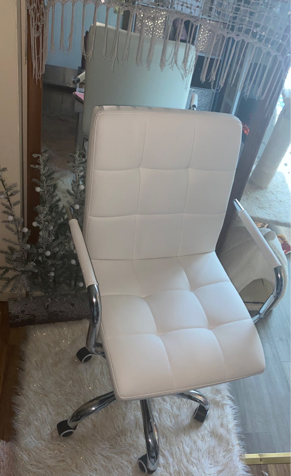 desk chair