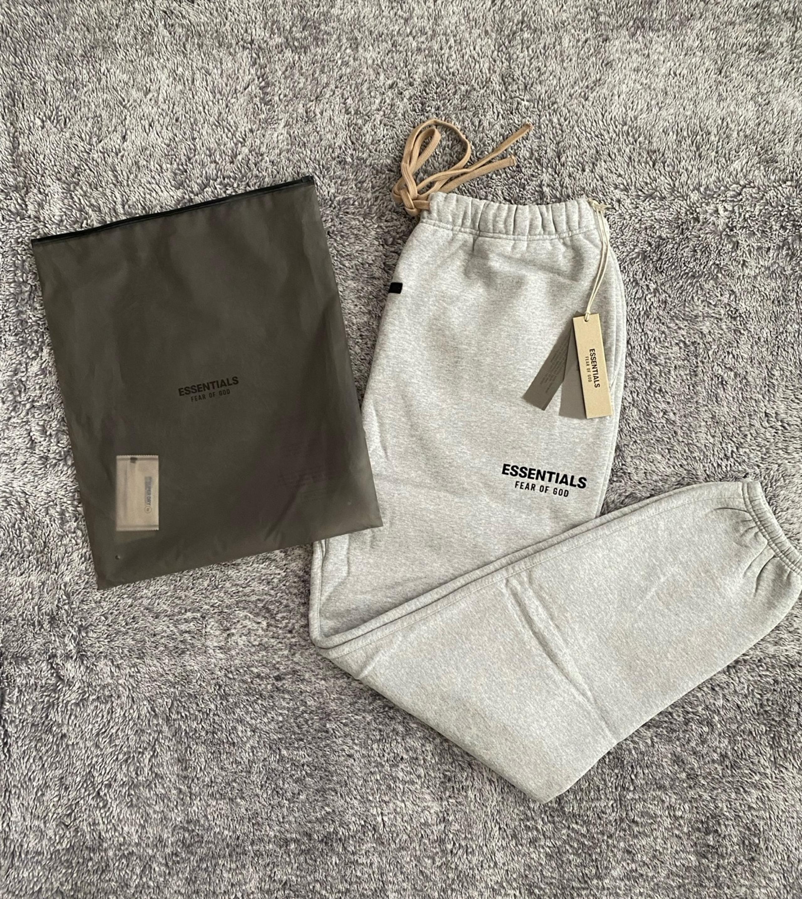 Men’s Fear of God Essentials Sweatpants, Size XL, NWT, FW2024