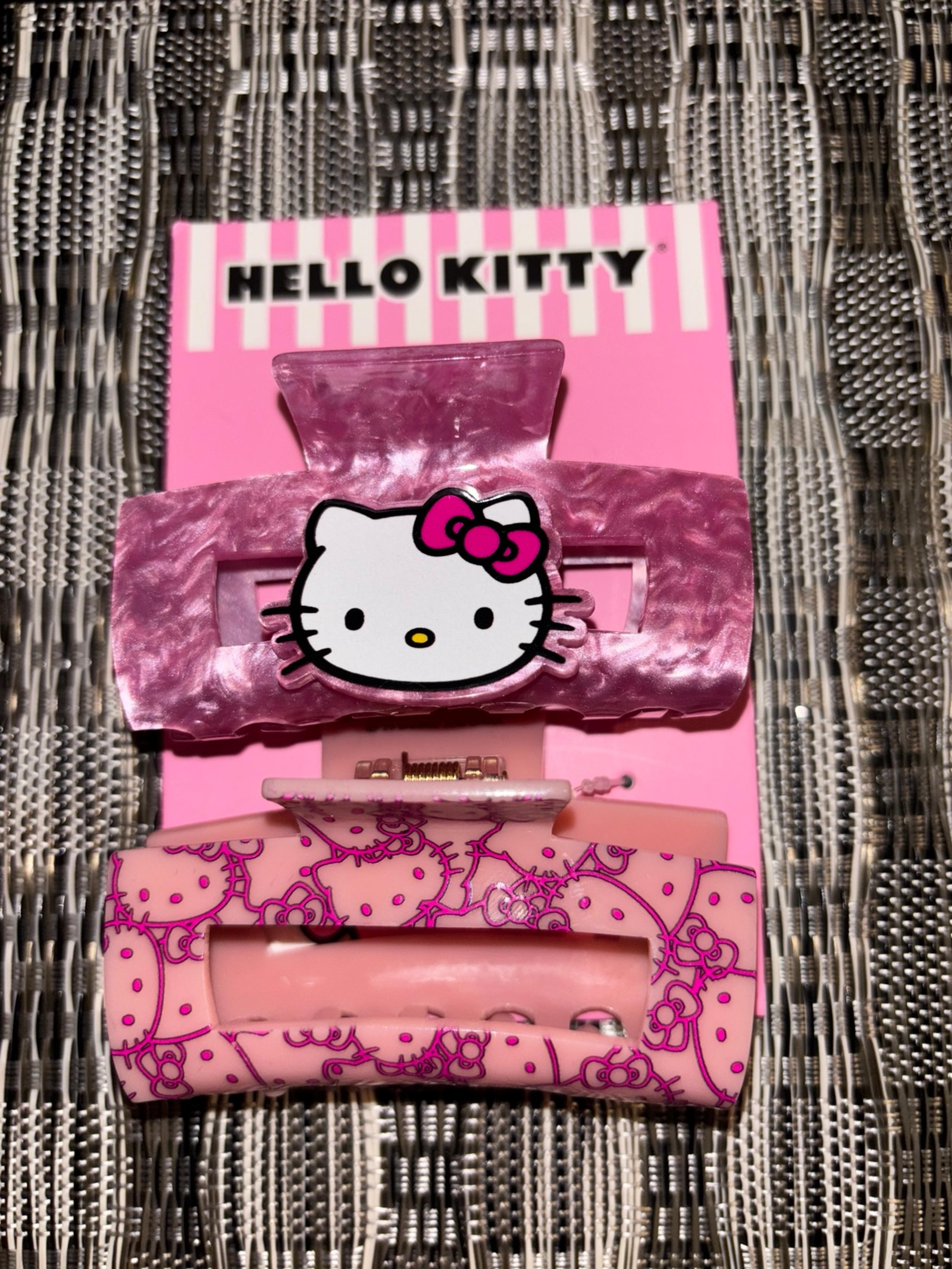 Sanrio Hello Kitty hair clip set of 2