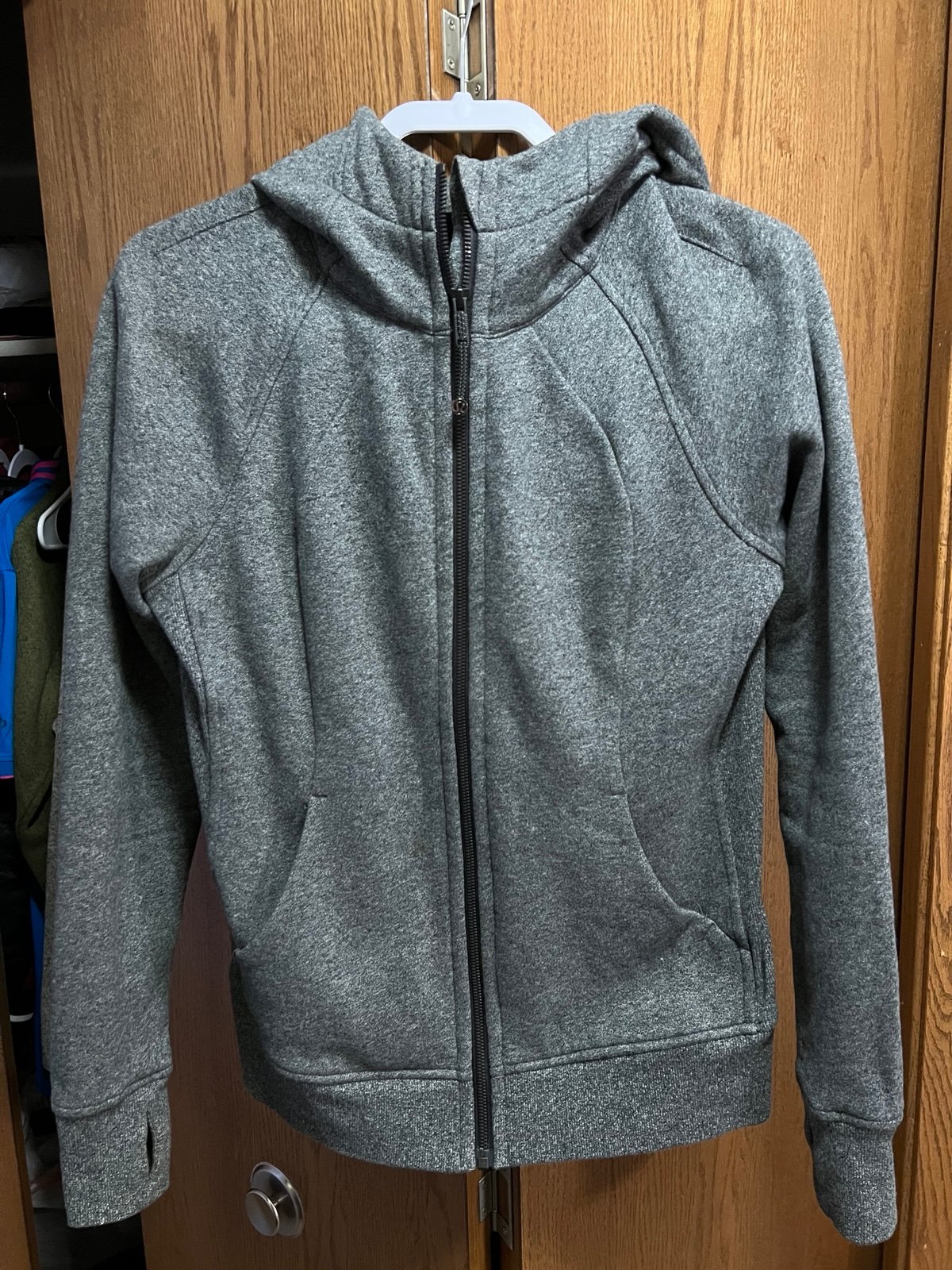 Lululemon women’s Scuba Hoodie Full Zip Size 8 Heathered Speckled Black (gray)