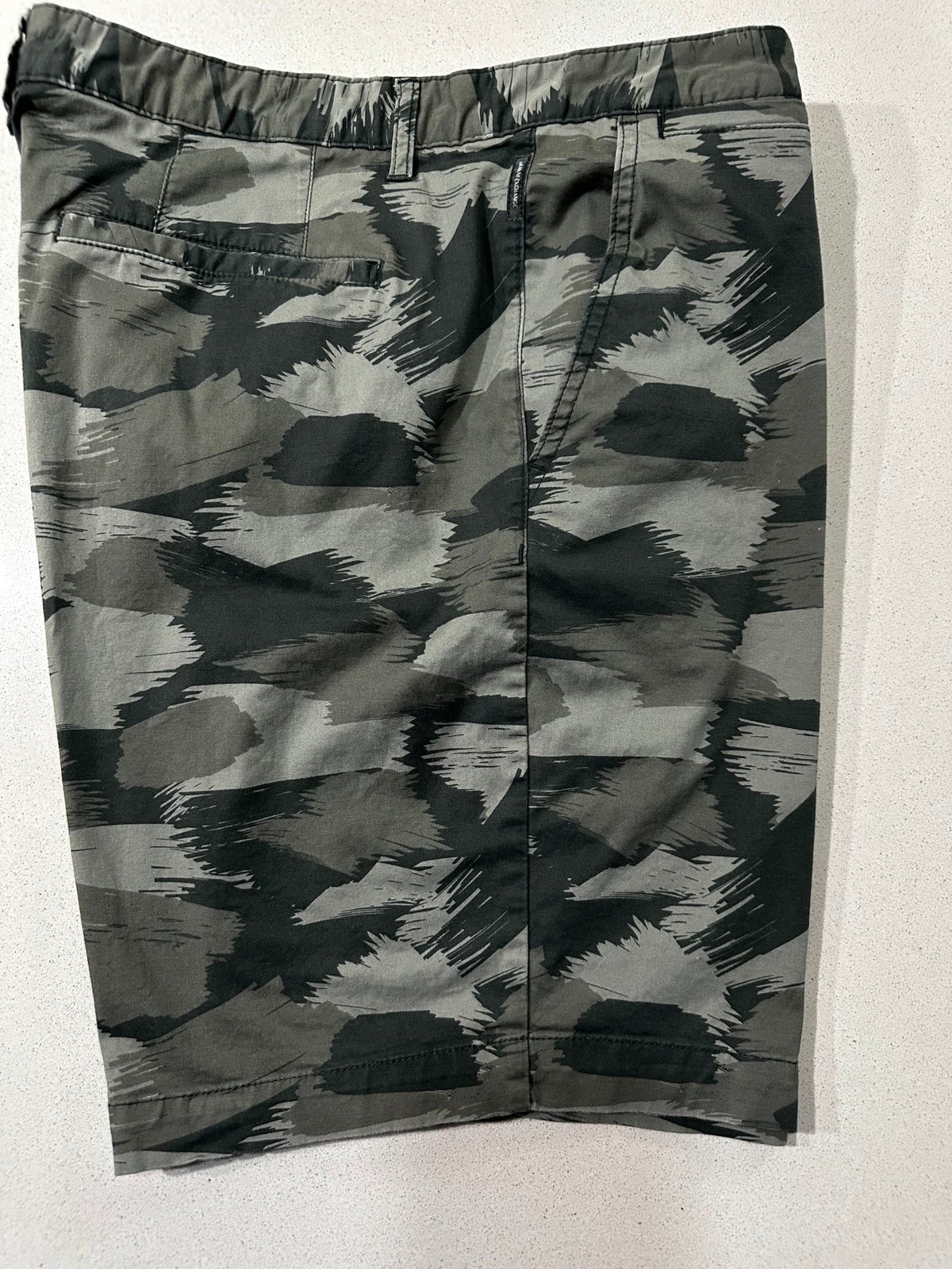 Armani Exchange A/X Men’s Stretch Twill Bermuda Shorts Size 38.