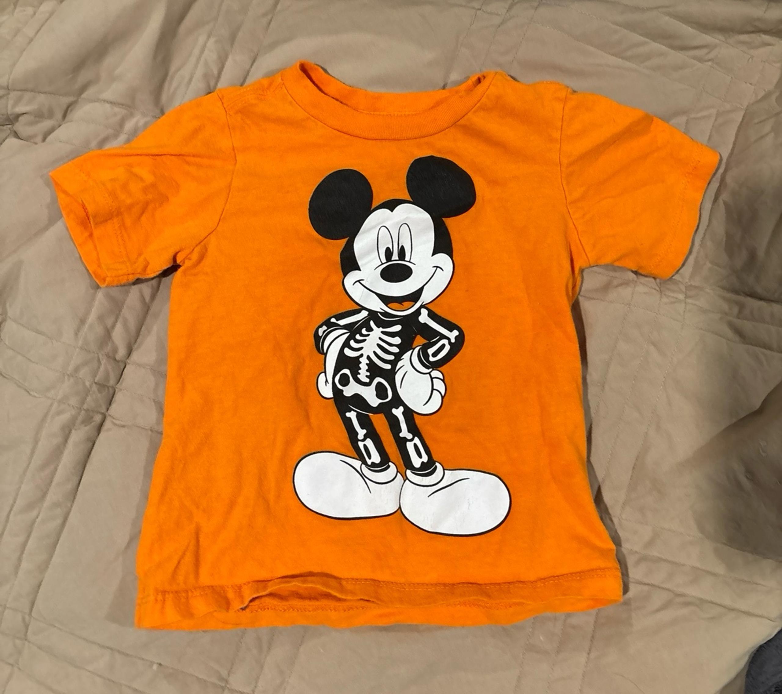 Mickey Halloween Disney tee