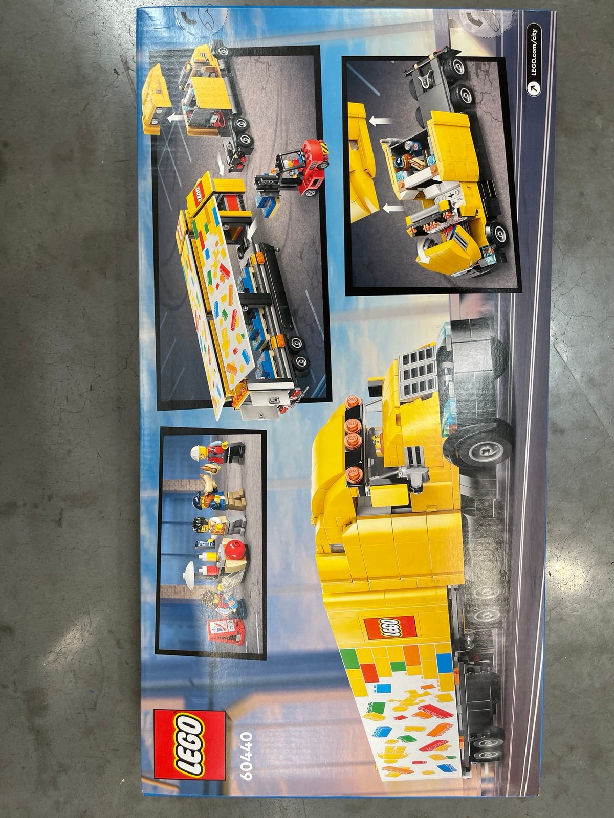 Brand New LEGO CITY Delivery Truck, 60440