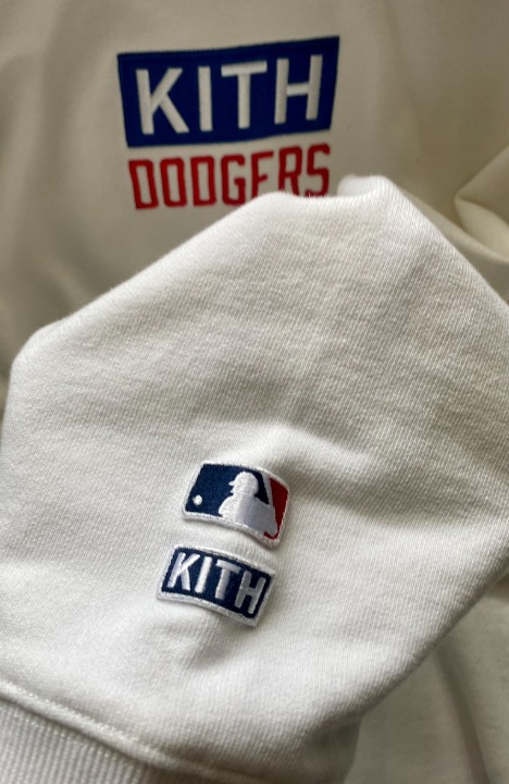 注目の福袋をピックアップ！ Kith x XL Hoodie Script Logo Dodgers トップス