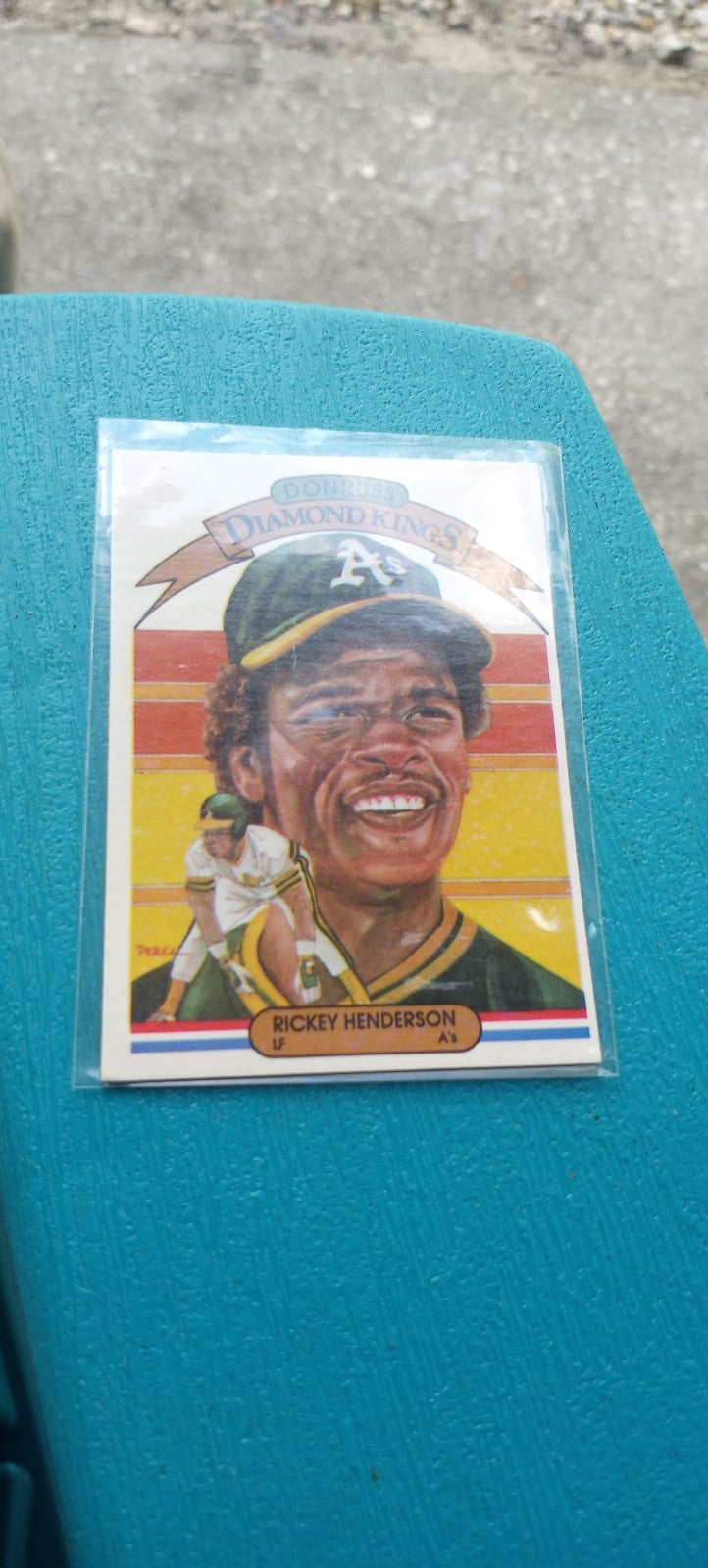 3 Rickey Henderson baseball cards