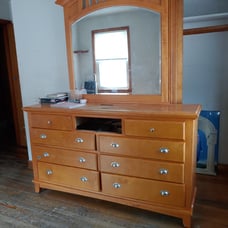 Bedroom furniture set with 2 nightstand