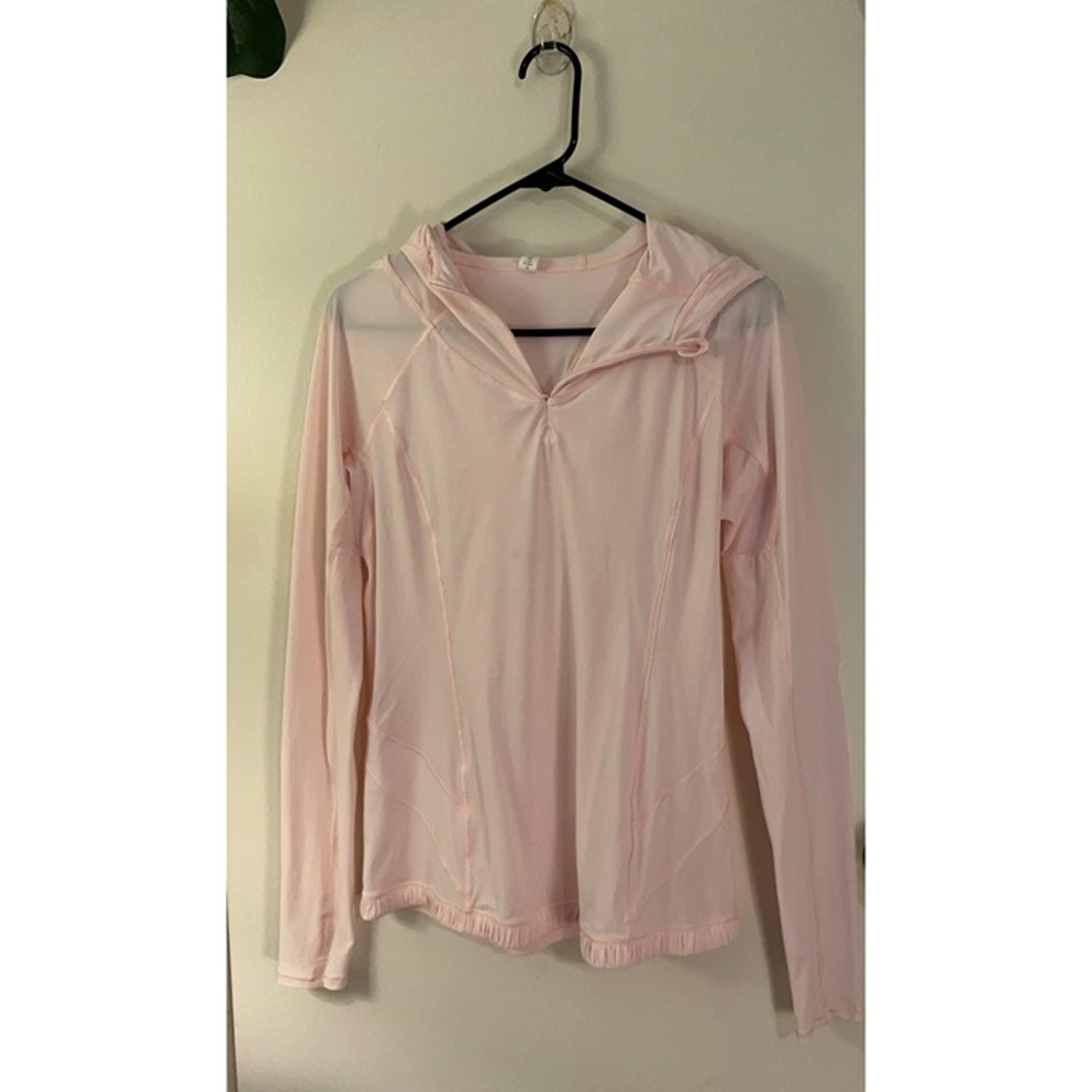Lululemon Pink Long Sleeve Hoodie Top Womens Size 8 Lightweight Stretch Pullover