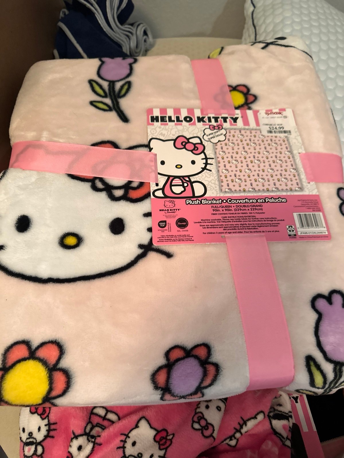 Hello kitty spring blanket