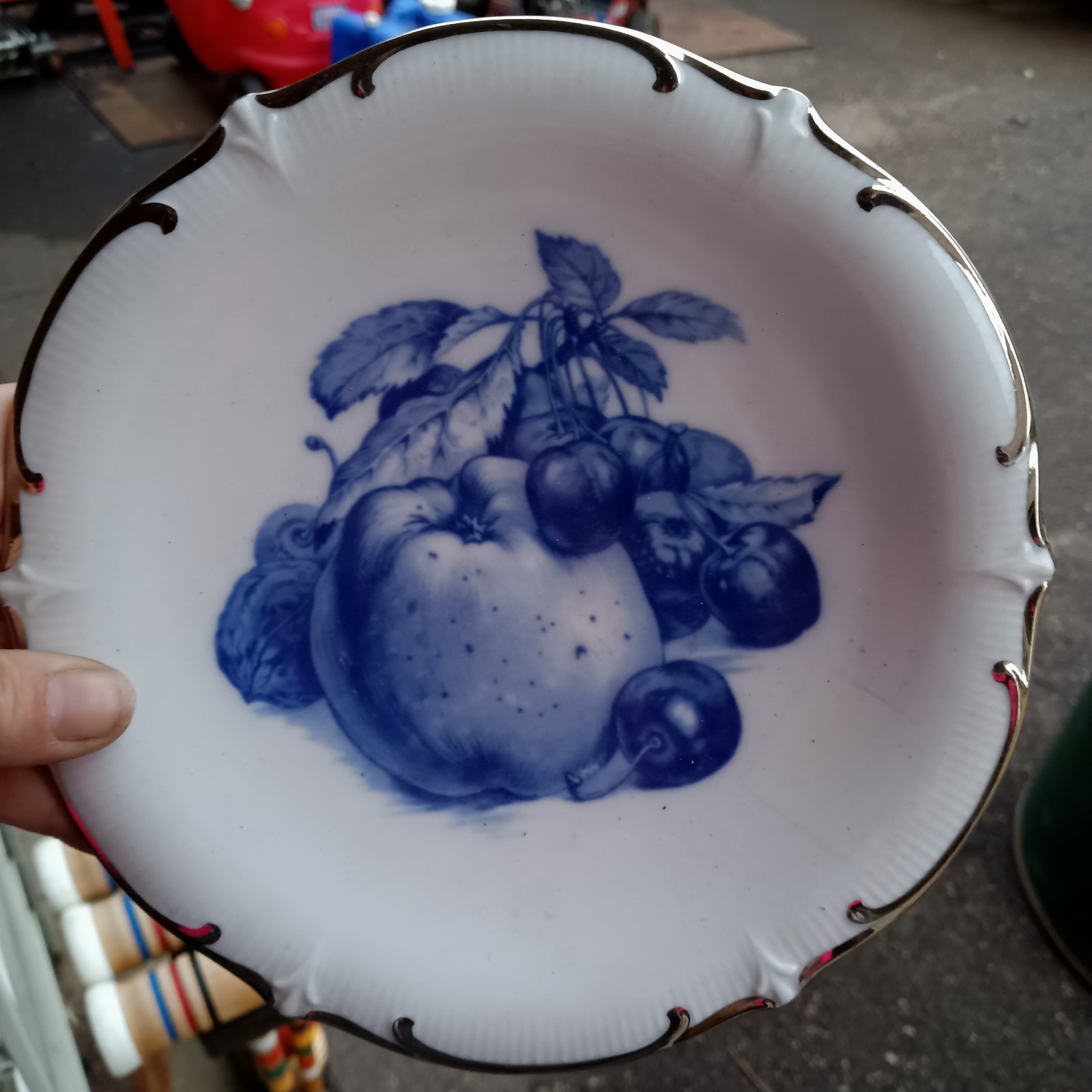 ECHT SCHUMANN COBALT CAKE PLATE ARZBERG PORCELAIN PLATE, GERMANY