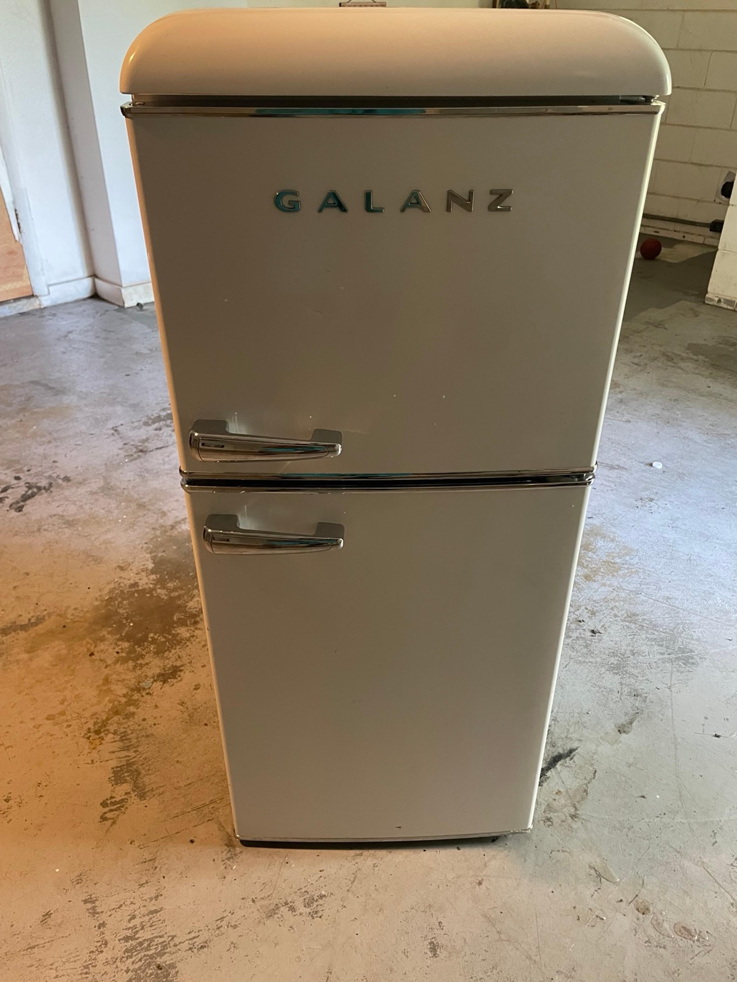 Galanz Mini Fridge