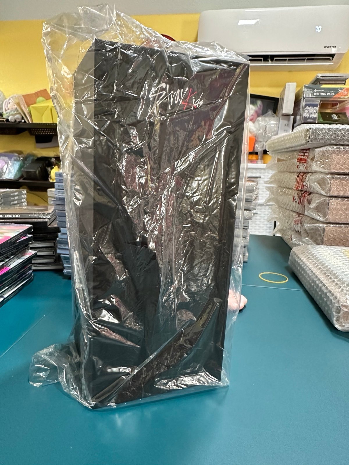 OFFICIAL STRAY KIDS - Ver 2 Light Stick *New & Unopened*