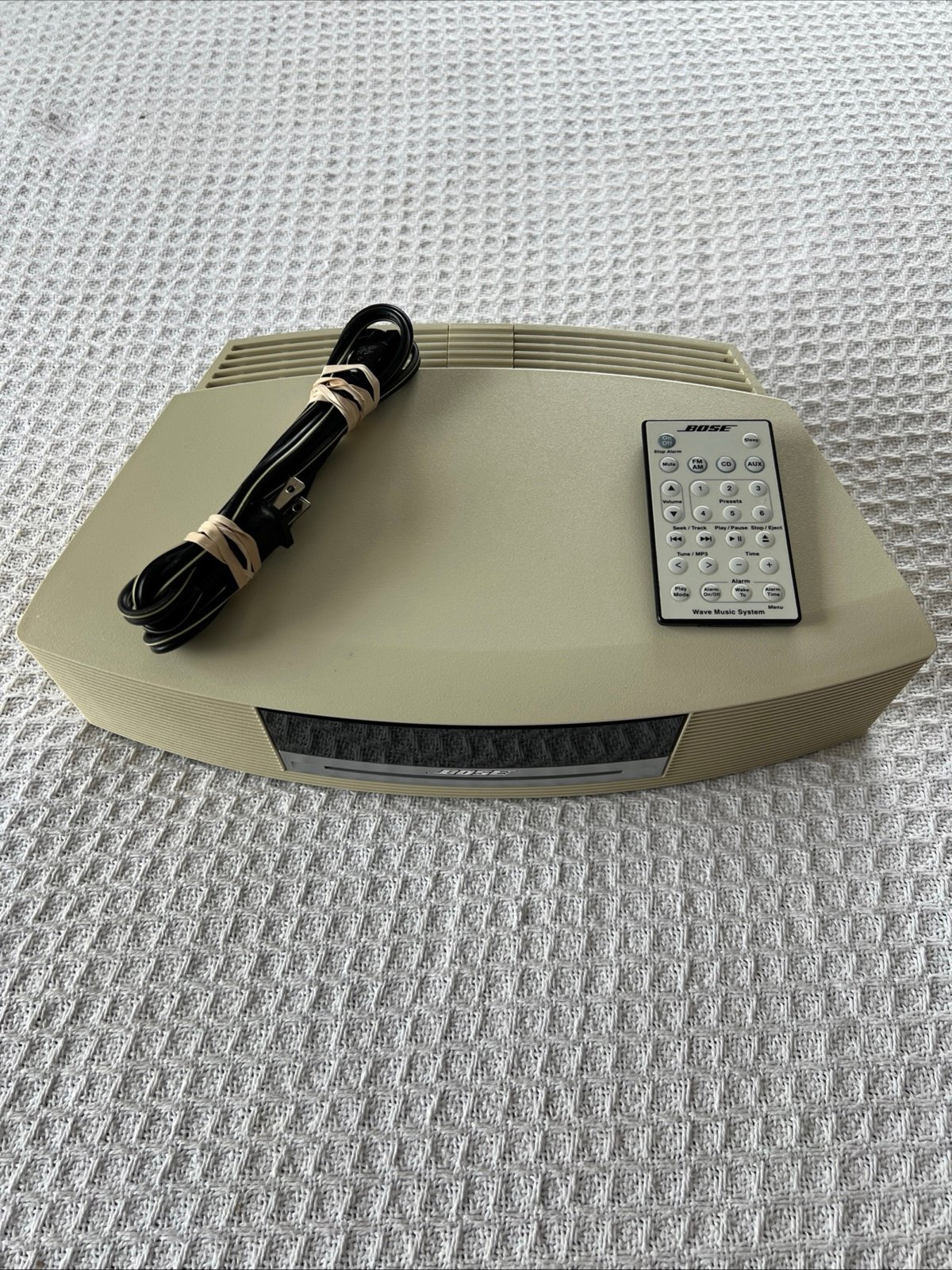 Bose Wave Music System AM/FM CD Player Clock Radio AWRCC2 Parts Or Repair